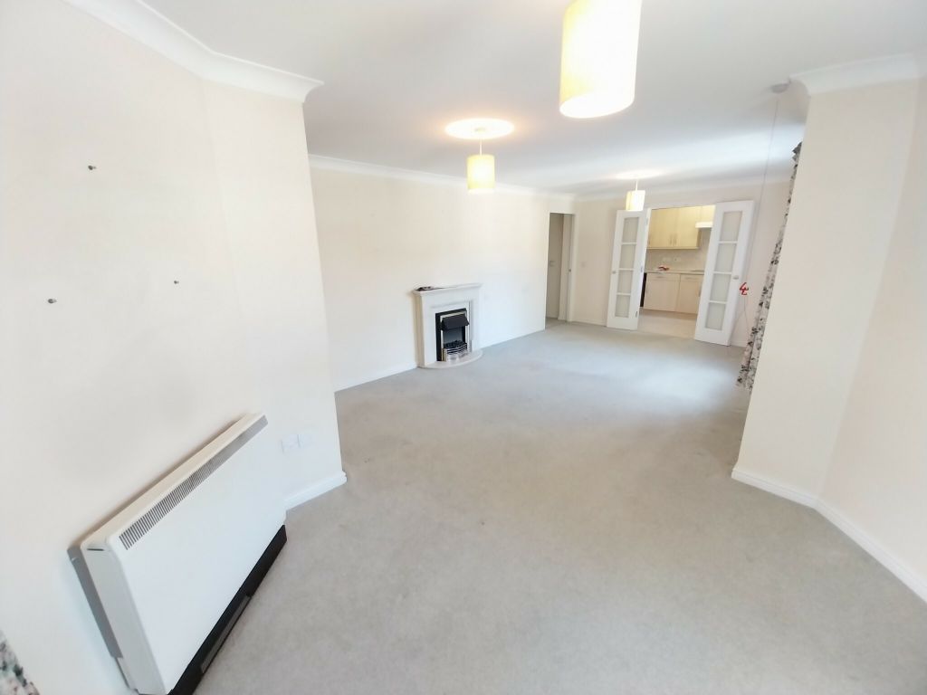 Property photo 3 of 13