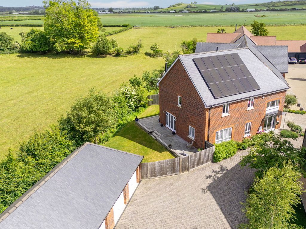 Property photo 1 of 35