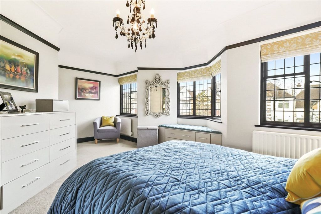 Property photo 3 of 19 Bedroom 1