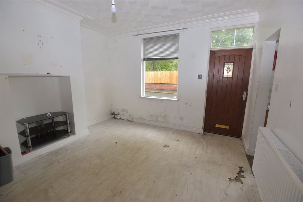 Property photo 3 of 6 Picture No. 01