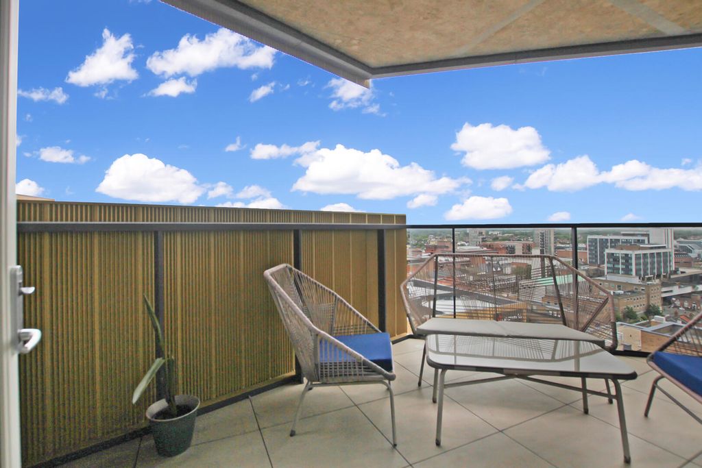Property photo 3 of 9 Terrace / Patio