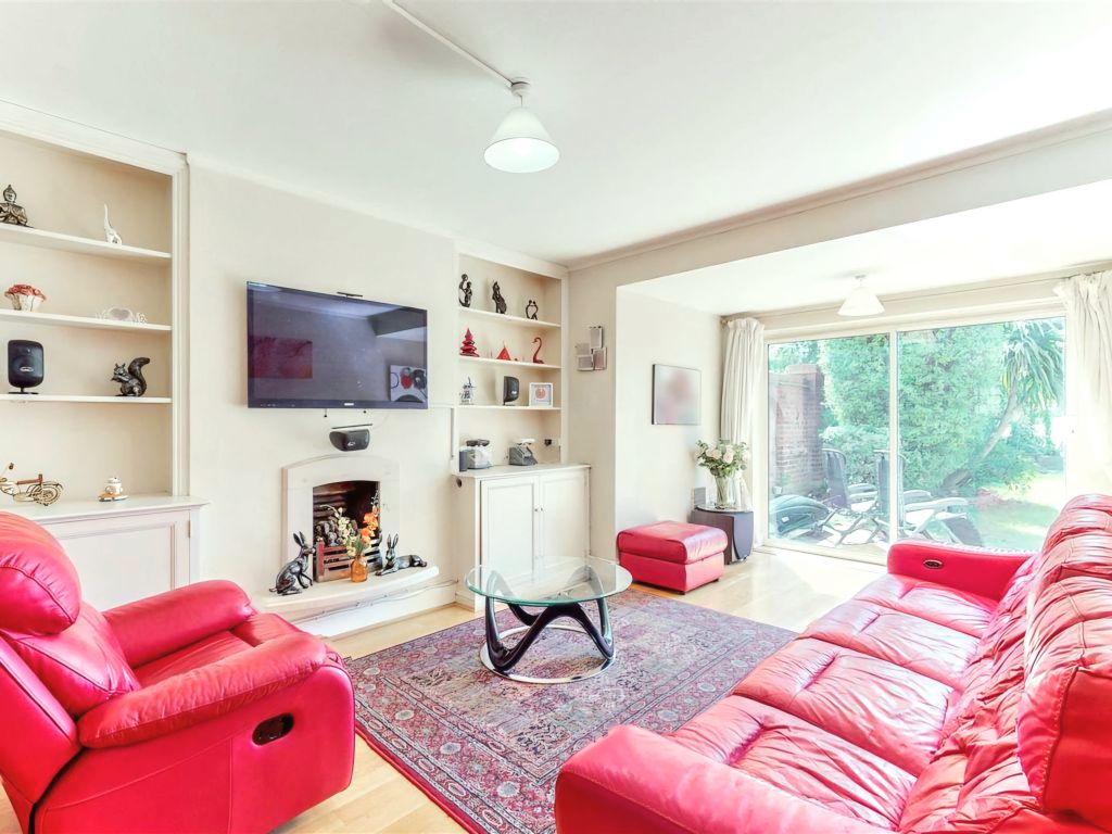 Property photo 2 of 18