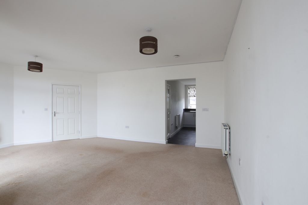 Property photo 3 of 10 Lounge 3.Jpg