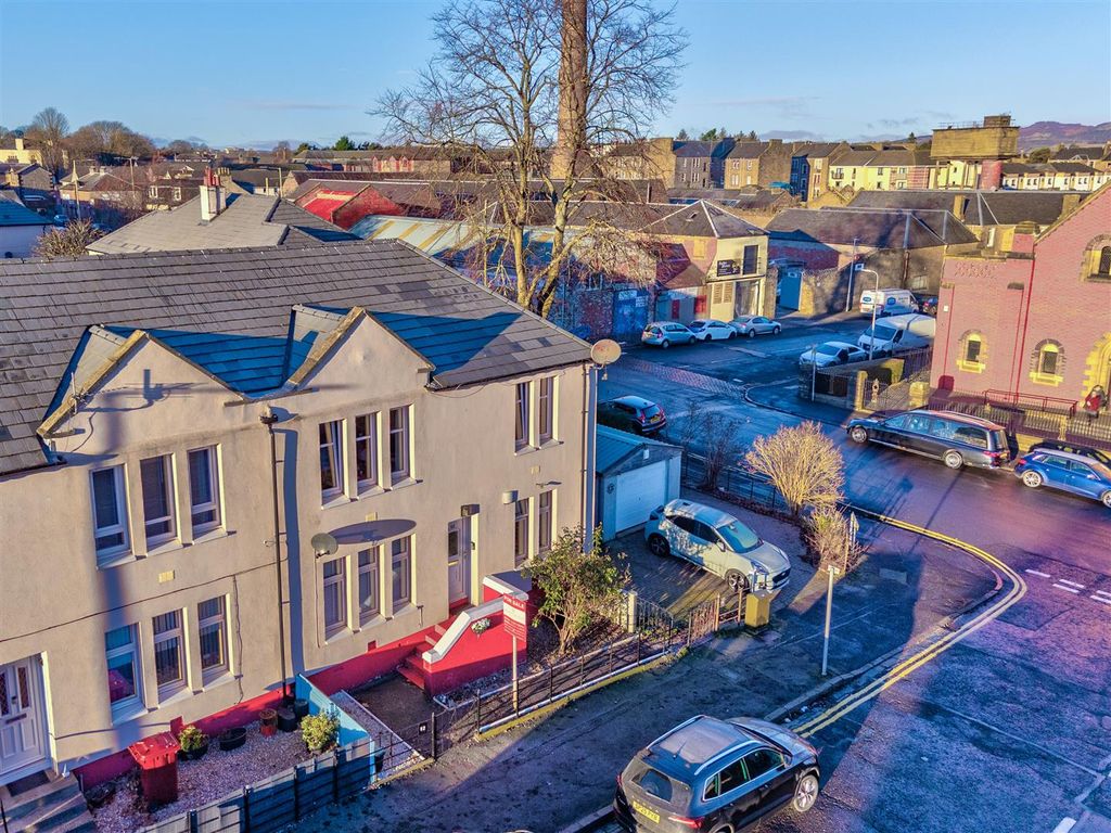 Property photo 2 of 15 82 Mortimer Street Dundee-2.Jpg