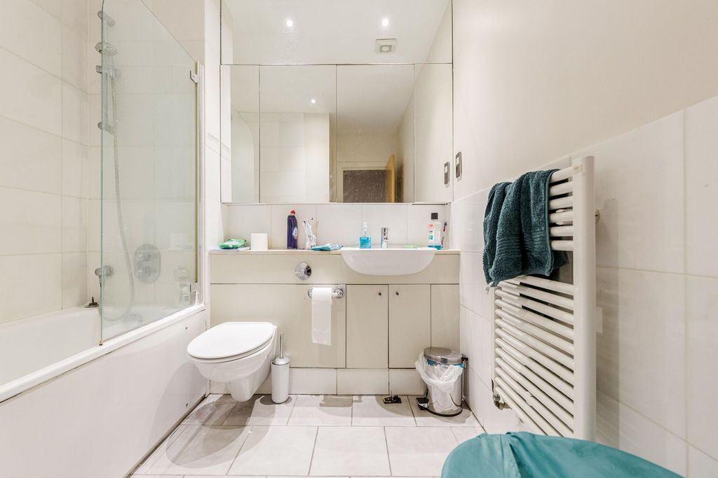Property photo 1 of 37