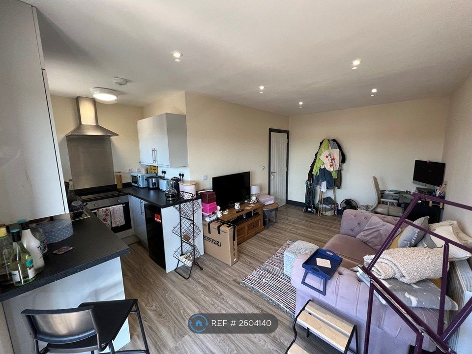 Property photo 3 of 11