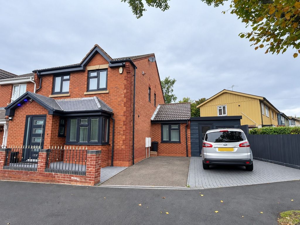 Property photo 1 of 23 Somerset Road, West Bromwich Draft