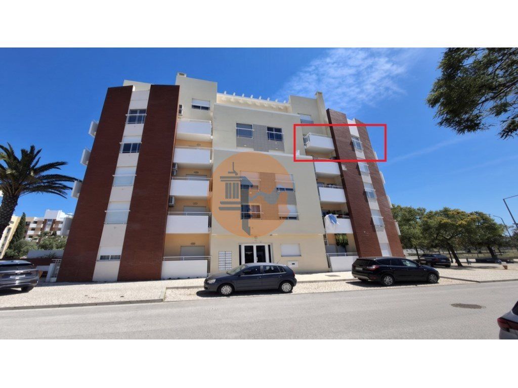 Property photo 1 of 27 Excellent Opportunity In Loulé: Fantastic 3 Bedroom Apartment With Garage