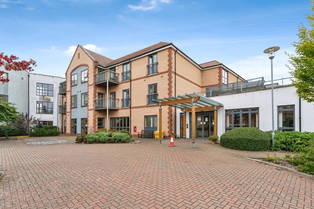 Property photo 1 of 17 Photo