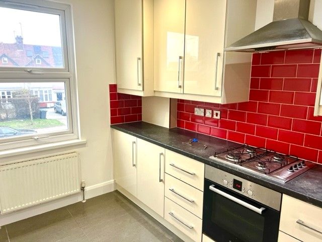 Property photo 2 of 11 19
