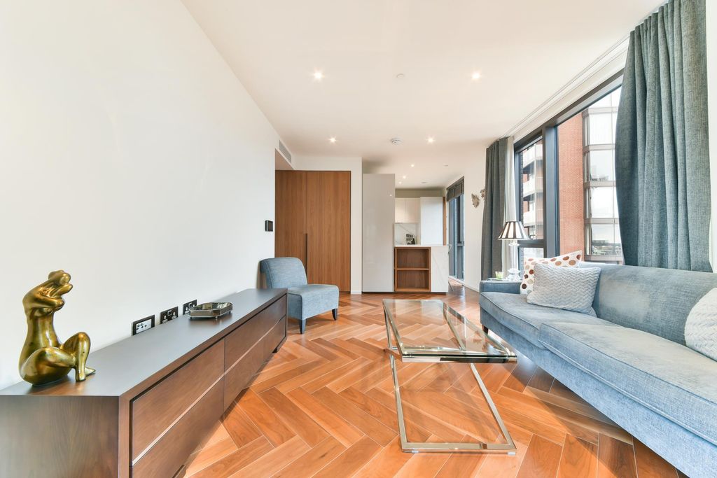 Property photo 3 of 20