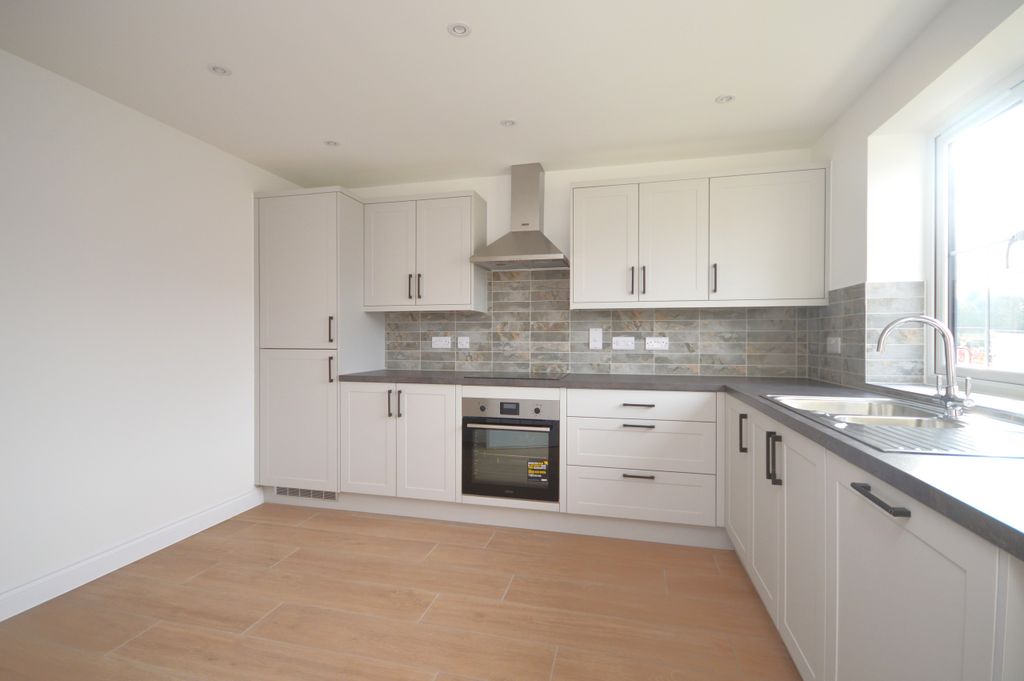 Property photo 3 of 18 Plot 15 05.Jpg