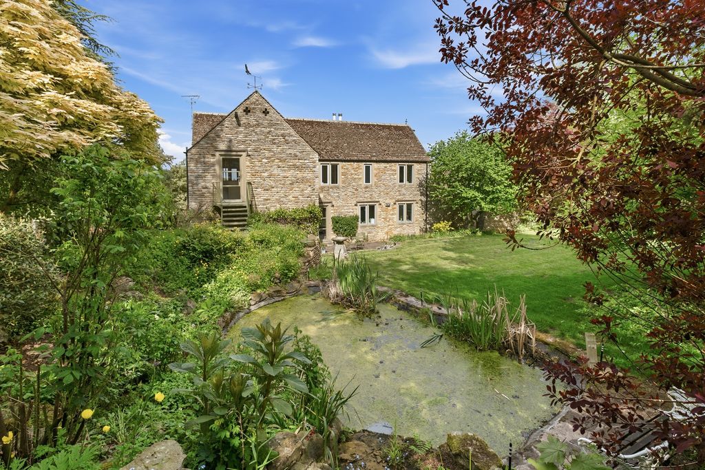 Property photo 1 of 19