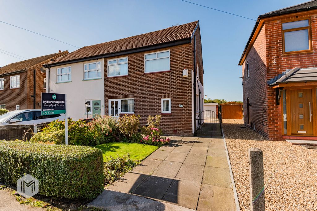 Property photo 1 of 24 Picture No. 18