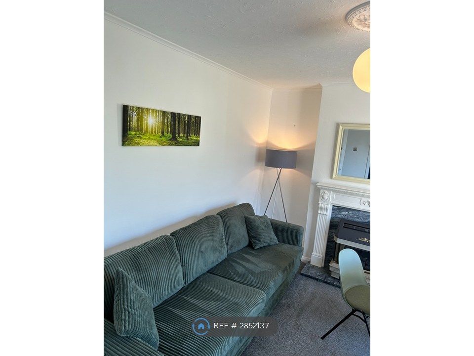 Property photo 2 of 35