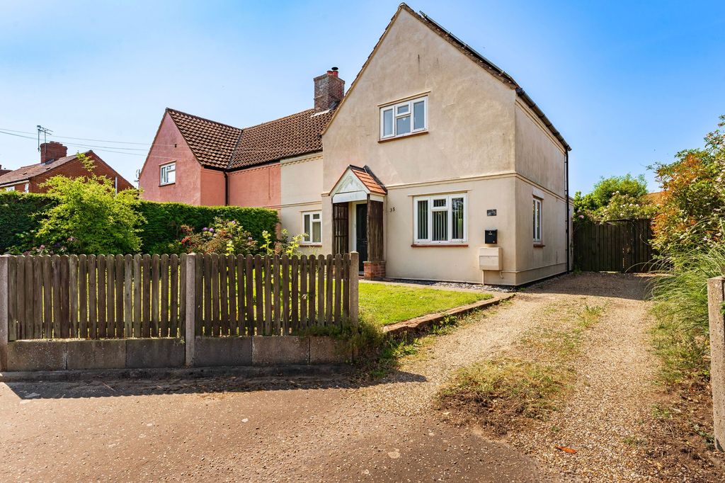 Property photo 2 of 26
