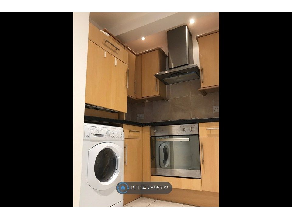 Property photo 3 of 4
