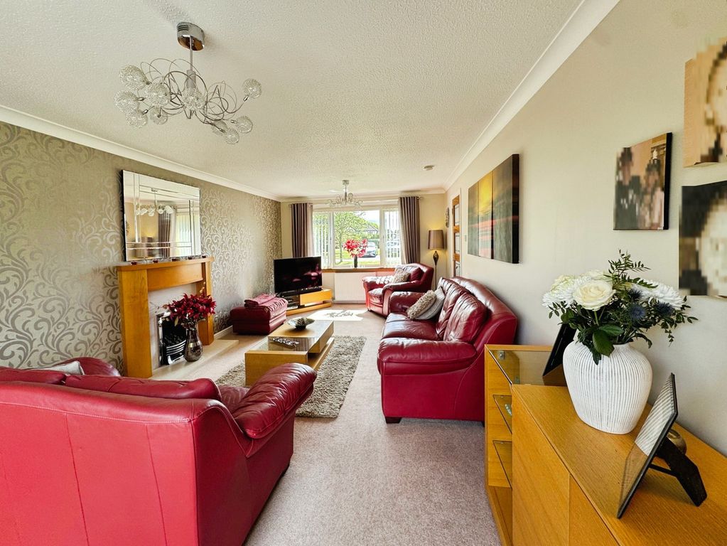 Property photo 3 of 34