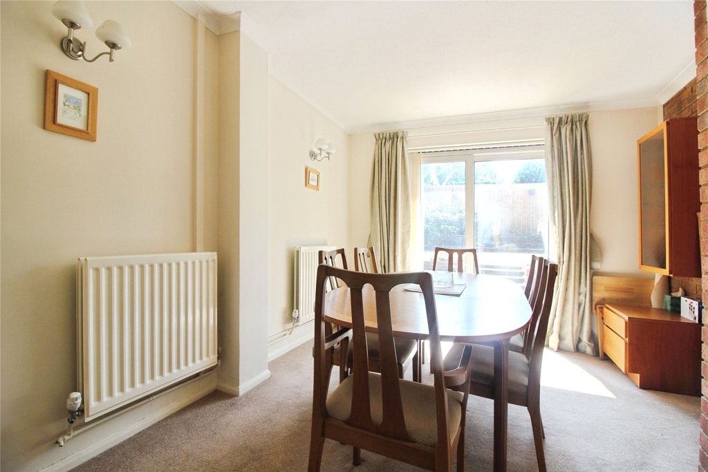 Property photo 3 of 11 Picture No. 02