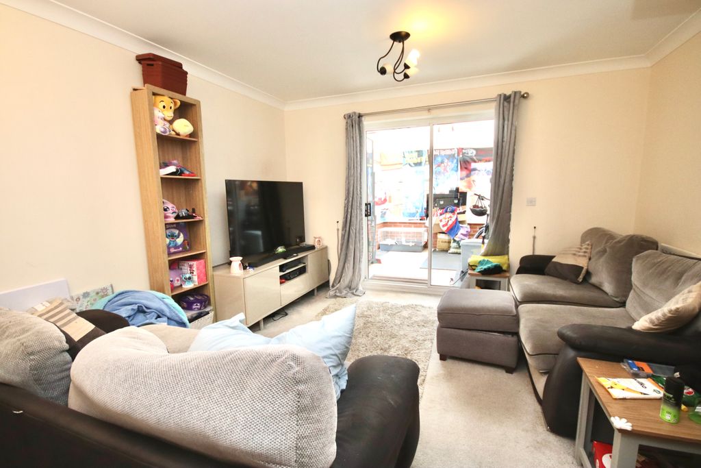 Property photo 2 of 12