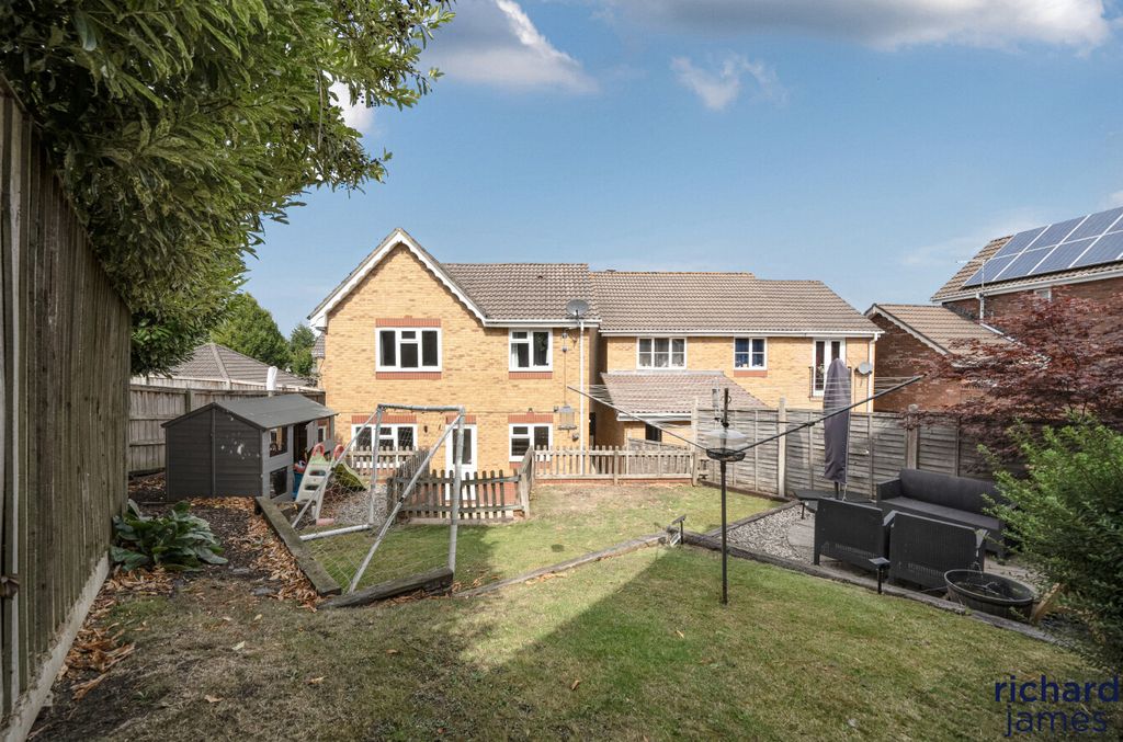 Property photo 2 of 14 0d98F73A6Df94068B2Cb978d86Ef307E
