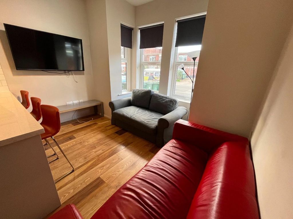 Property photo 3 of 8 266.Jpg