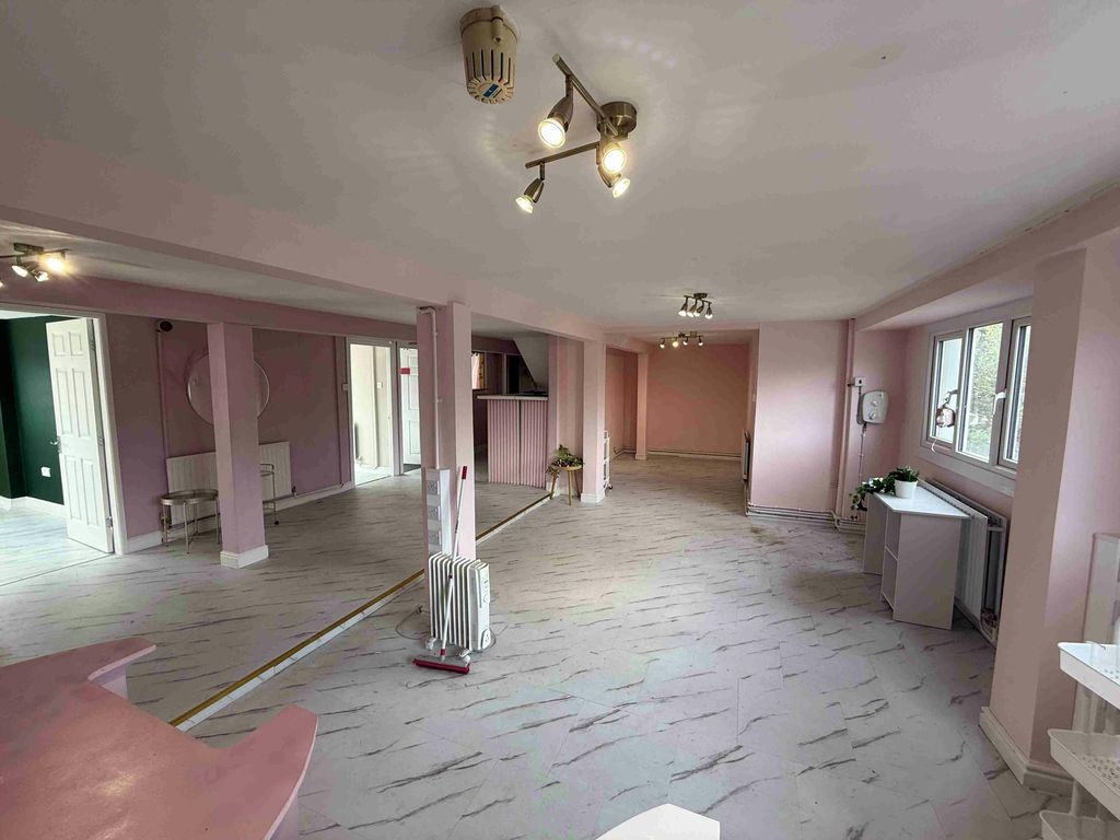 Property photo 3 of 9 Img_4555.Jpg