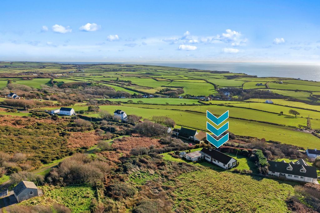 Property photo 3 of 27