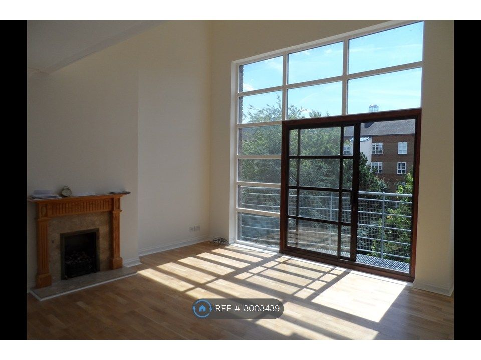 Property photo 1 of 12 Double Aspect Sitting Room