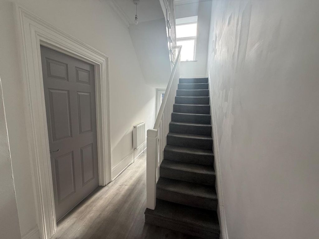 Property photo 3 of 16 Tempimageg3Hiah.Jpg