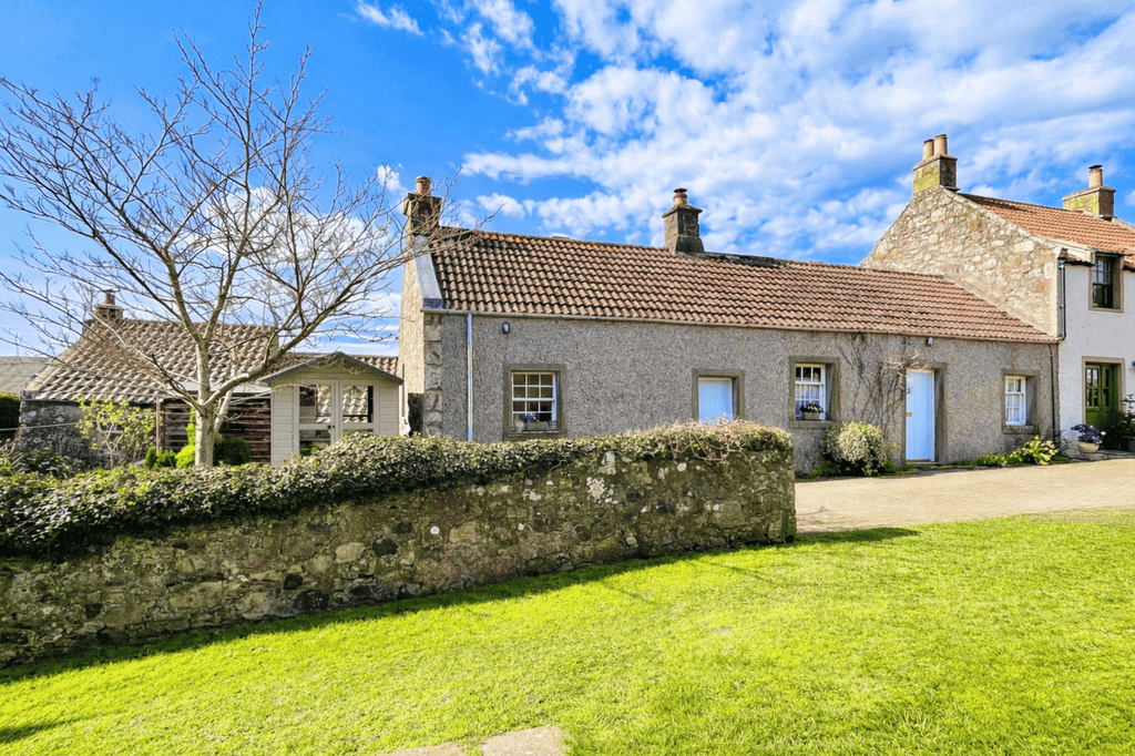 Property photo 1 of 32