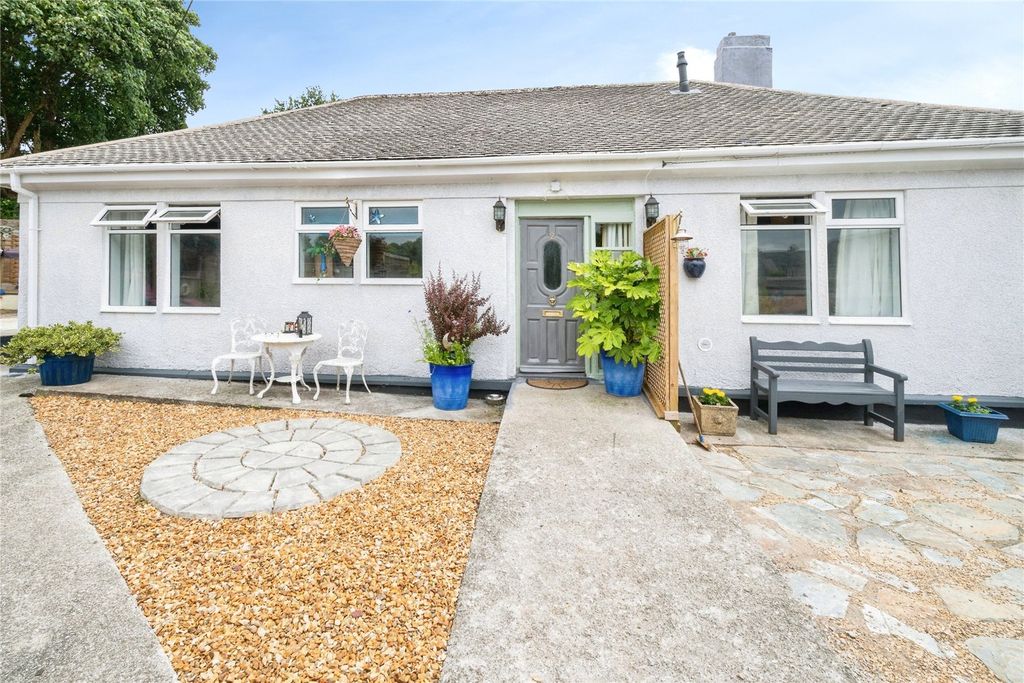 Property photo 1 of 22 Picture No. 05