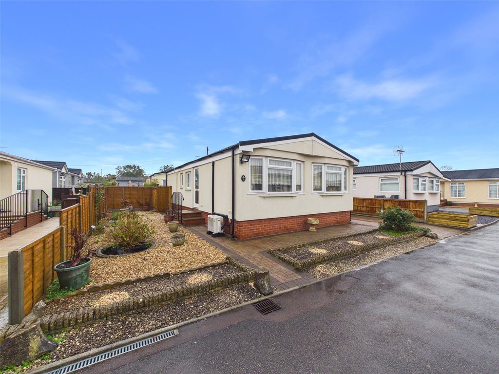 Property photo 1 of 16 Picture No. 15