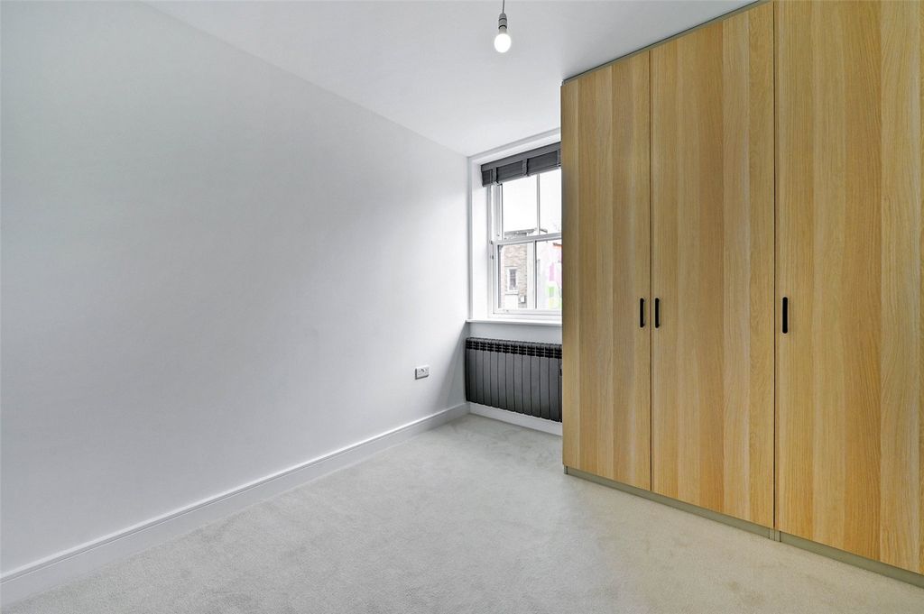 Property photo 3 of 6 Picture No. 05