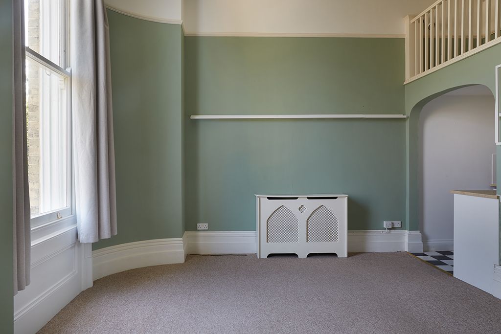 Property photo 3 of 23