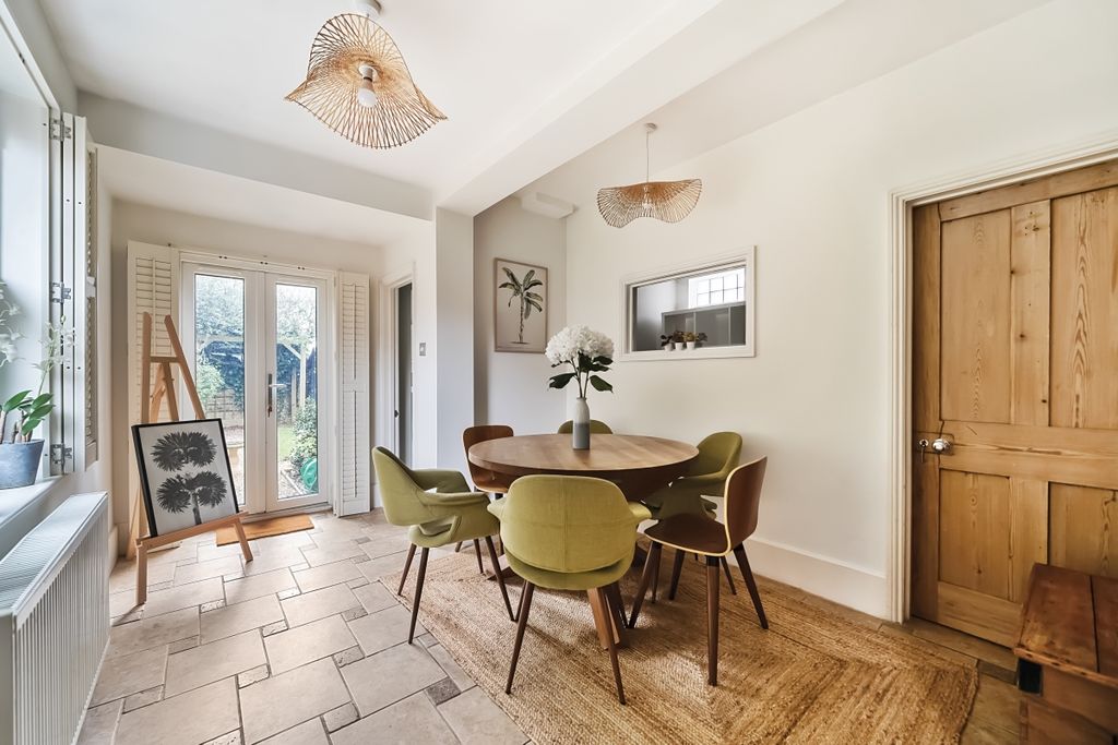 Property photo 3 of 17 1228482 (2)