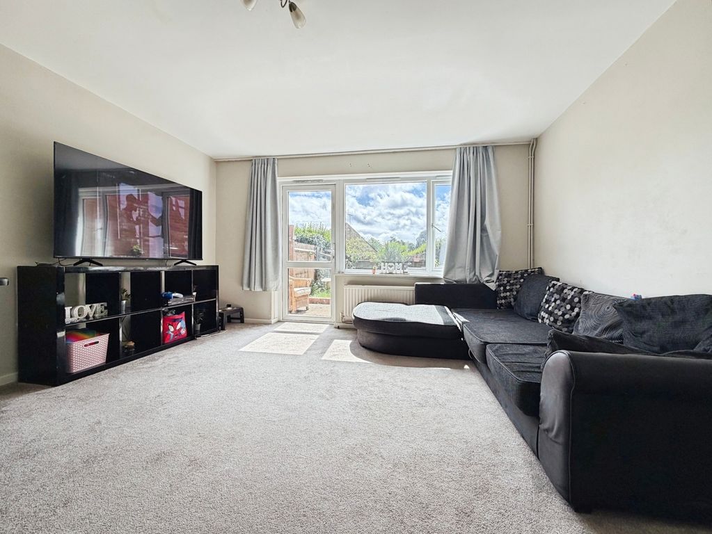 Property photo 3 of 12 Pbox-Img.Jpg