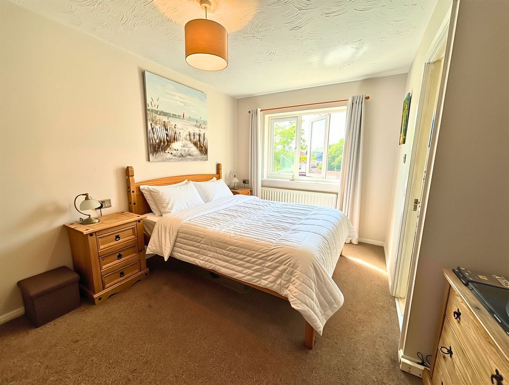 Property photo 3 of 22 Bedroom 1