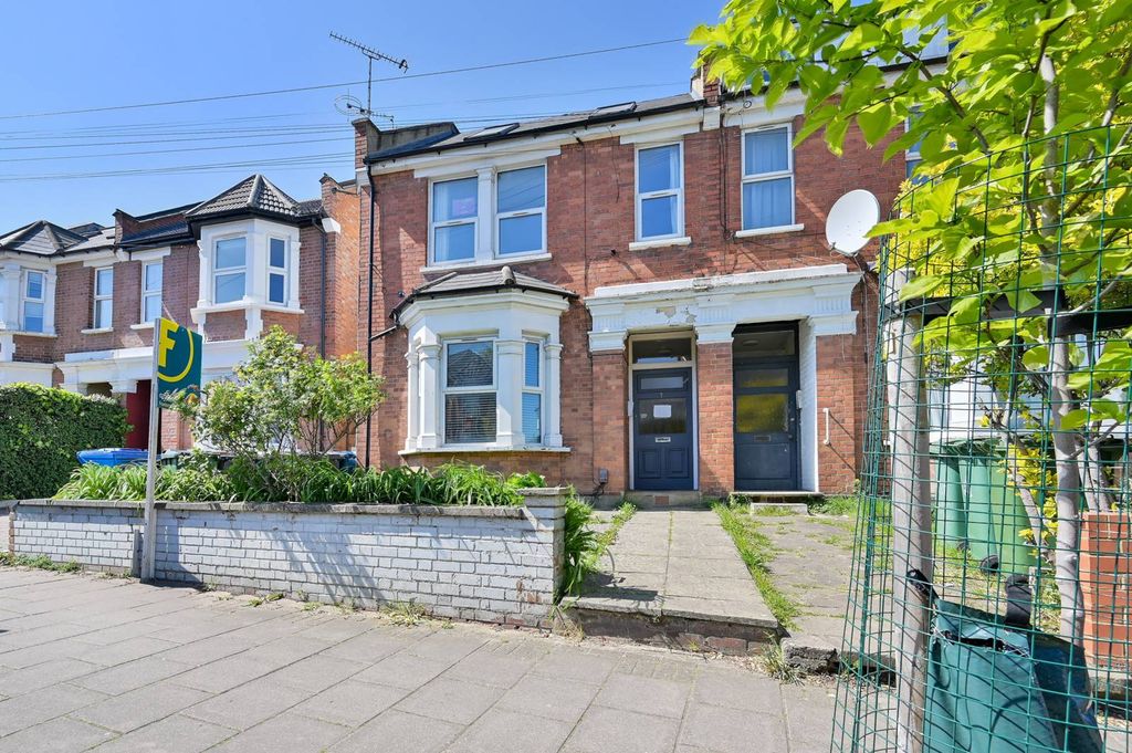 Property photo 1 of 12