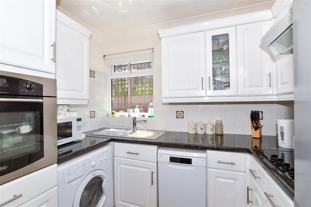 Property photo 1 of 15 Kitchen