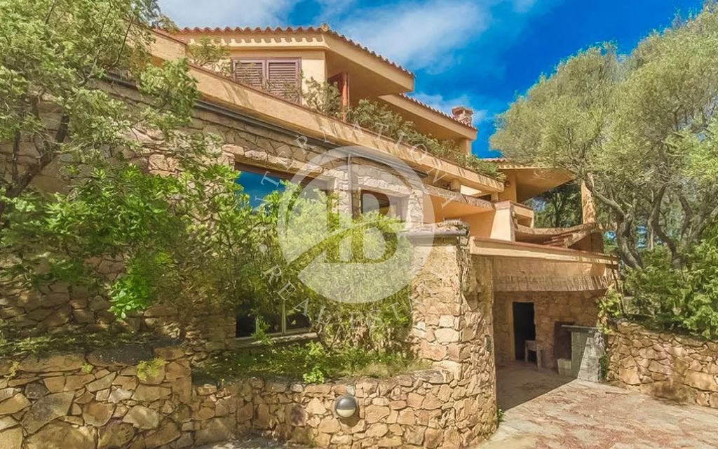 Property photo 3 of 51