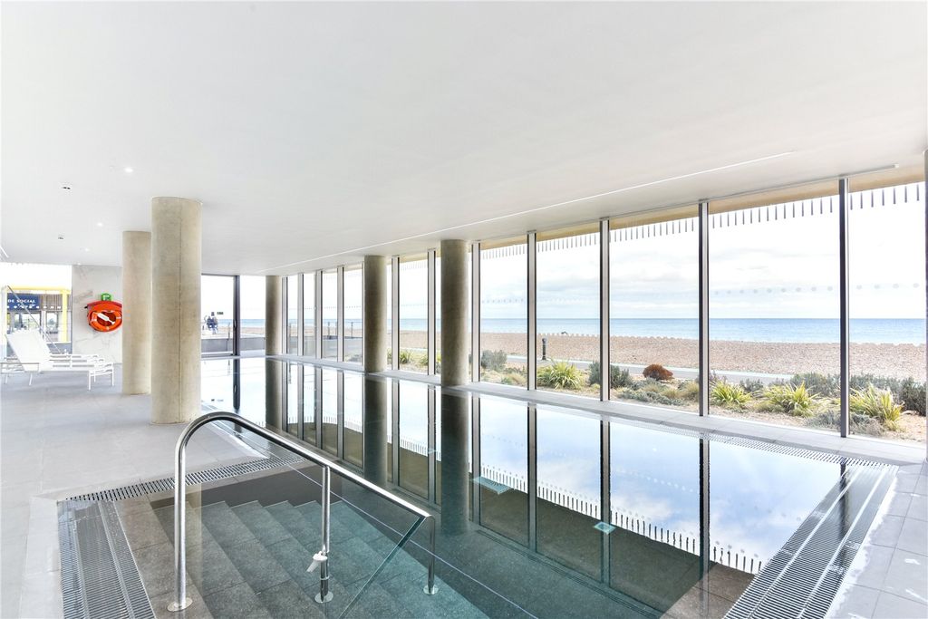 Property photo 3 of 13 Communal Pool