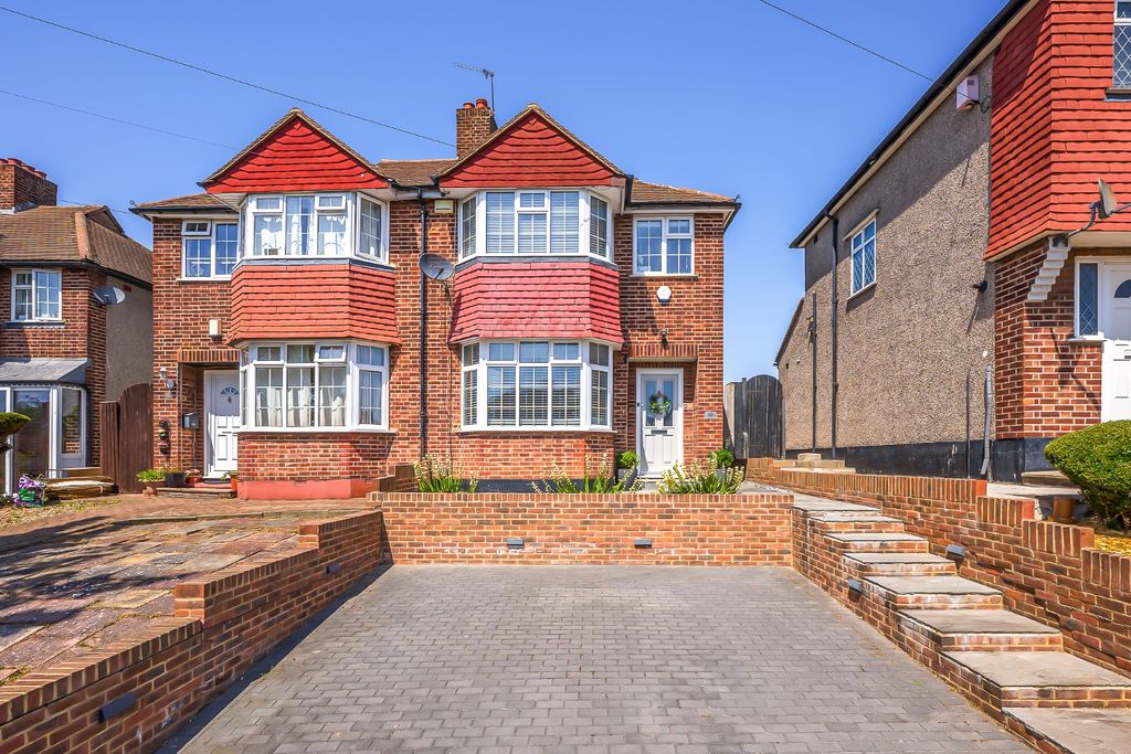 Property photo 1 of 13 5158631