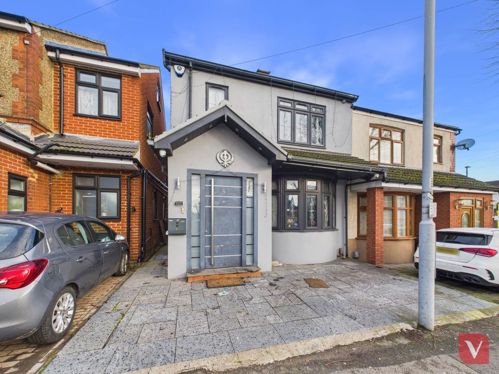 Property photo 1 of 18