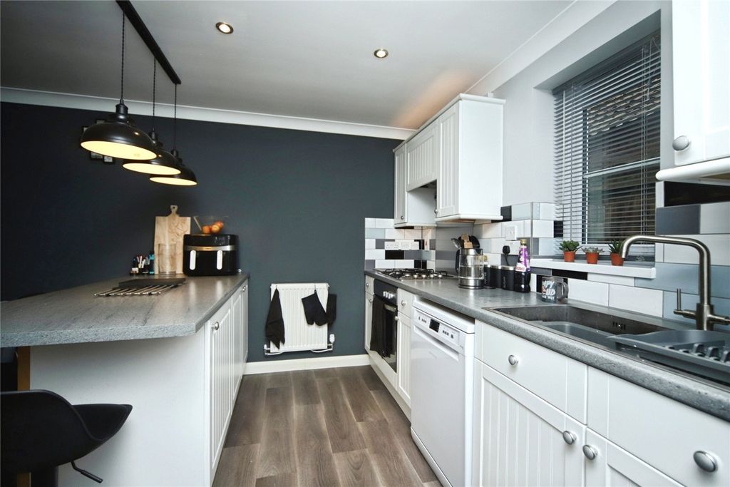 Property photo 3 of 12 Picture No. 01