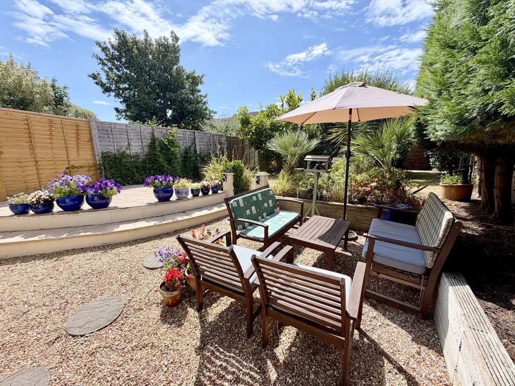 Property photo 2 of 26