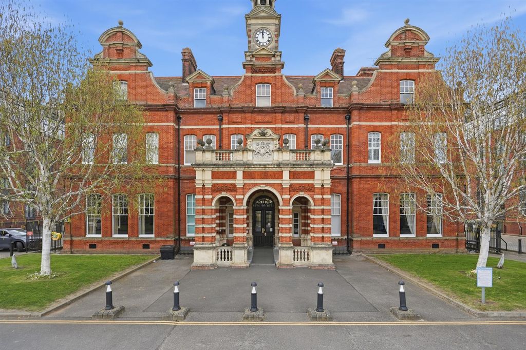 Property photo 1 of 15 192-Thepavilion-001.Jpg