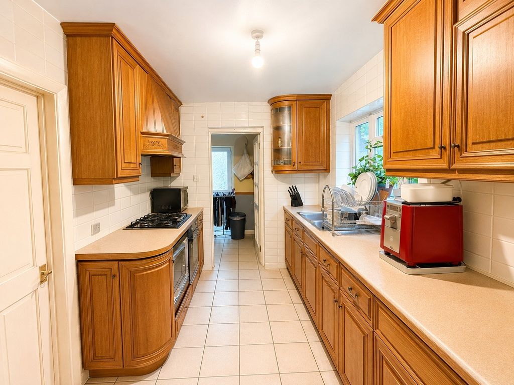 Property photo 3 of 9 Gallery