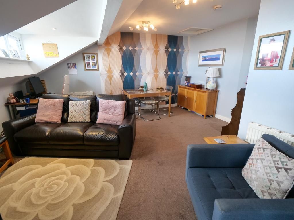 Property photo 2 of 12 Living Room