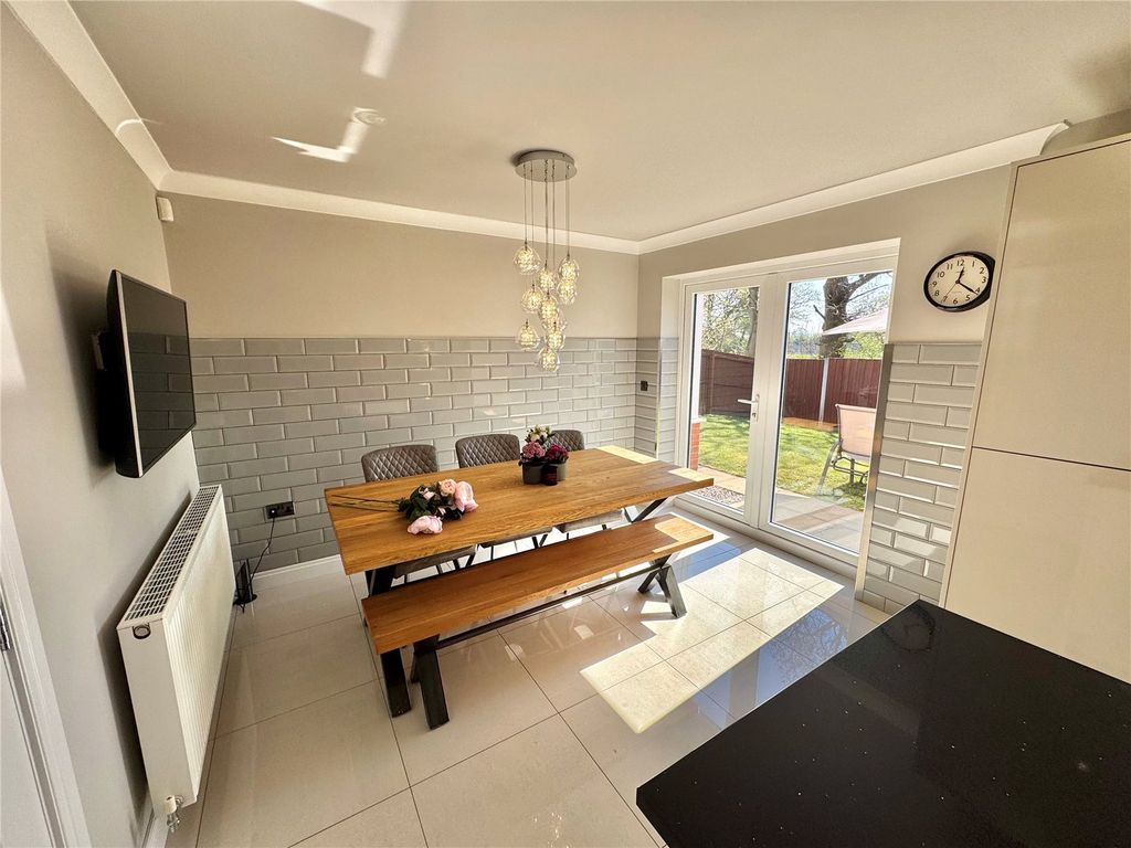 Property photo 3 of 21 Picture No. 10